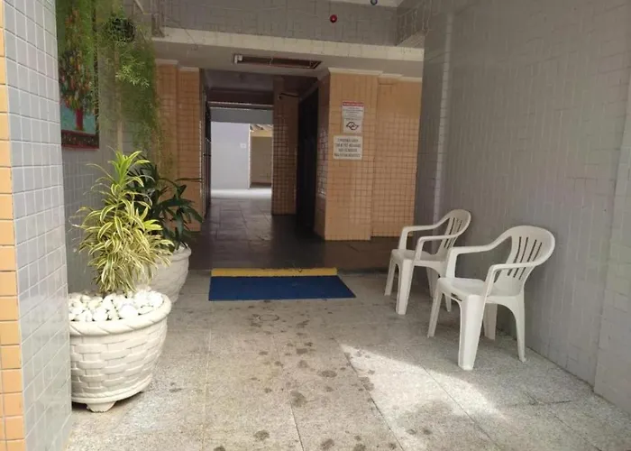 Condominio Familiar Com Apartamento A 150 Metros Do Mar Em Area Nobre Da Praia Grande Em Ubatuba